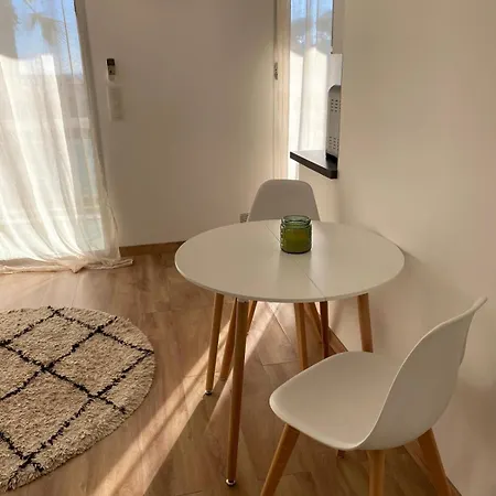 Sea View Flat With Car Park Boarder Cannes Apartment Le Cannet